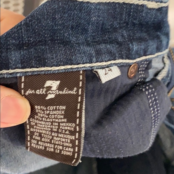 Woman’s size 24 - Picture 4 of 5